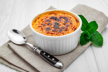 Traditional french vanilla cream dessert with caramelized sugar