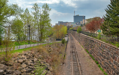 Fototapeta na wymiar Railroad tracks next to Lake Superior at Duluth