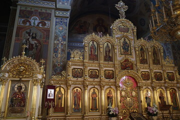 Fototapeta na wymiar Interior decoration of the interior of the Orthodox Church