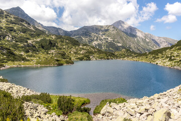 Fototapeta na wymiar Landscape of Pirin Mountain and Fish Banderitsa lake, Bulgaria