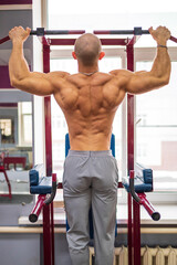 Fototapeta premium Pull-ups man