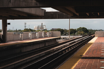 Fototapeta premium railway station platform miami usa florida 