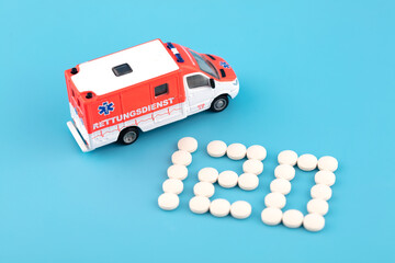 120 consisting of ambulance models and pills © zhenya