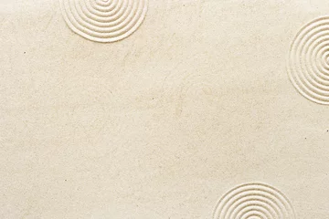 Papier Peint photo Zen Lignes circulaires sur le sable, belle texture sablonneuse. Fond de sable naturel pour le bien-être du spa, concept d& 39 équilibre et d& 39 harmonie de relaxation. Concentration et spiritualité dans le jardin zen japonais