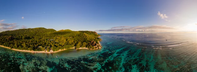 Rideaux tamisants Anse Source D'Agent, île de La Digue, Seychelles Anse Source d& 39 Argent beach, La Digue Island, Seyshelles, Drone vue aérienne de La Digue Seychelles bird eye view.of tropical Island
