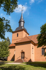 Fototapeta na wymiar Dorfkirche in Ribbeck, Havelland