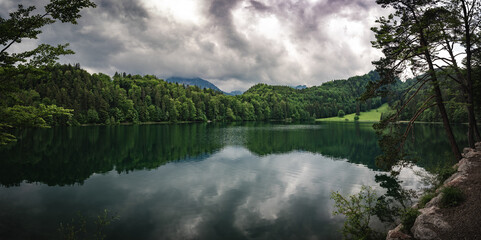 See, Alatsee, Füssen, Bergsee, Wald, Spiegelung, Wolken, Landschaft, Natur, Allgäu, Bayern