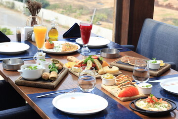 Traditional Arabic breakfast | Arabic food and drinks backgrounds | Manakish | Middle East