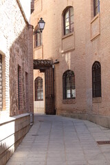 Fototapeta na wymiar Calle medieval de Toledo, España