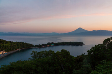 西伊豆大瀬崎から琵琶島と朝焼け富士山