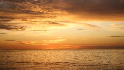 Fototapeta na wymiar Golden sunset