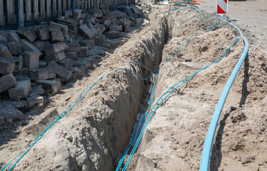 building fiber optic network infrastructure in the street