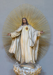 VALENCIA, SPAIN - FEBRUAR 17, 2022: The carved polychrome statue of Heart Jesus from church Iglesia...