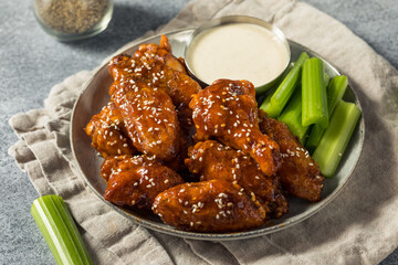 Homemade Sriracha Honey Chicken Wings