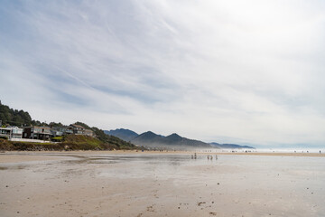 Fototapeta na wymiar cannon beach in oregon with sea or ocean water