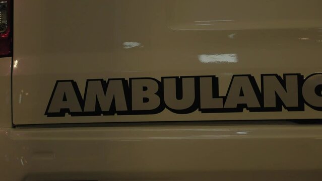Ambulances are running to pick up patients at night.

