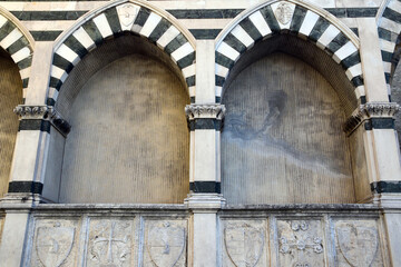 detail of the facade of the cathedral