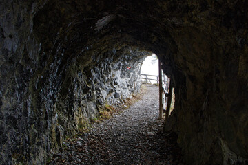 Tunnel im Berg 