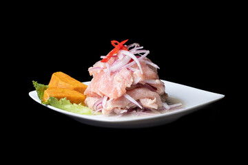 Plato de ceviche peruano 