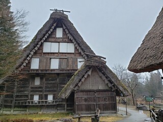 Fototapeta na wymiar 日本の古い家