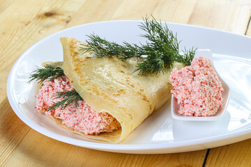 Pancake with crab and cream