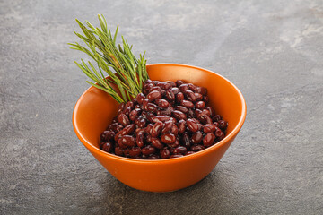 Vegan cuisine - black kidney in the bowl