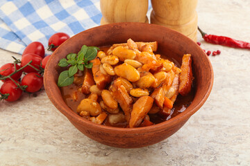 Roasted pork with white beans