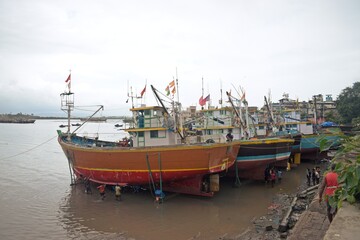 Boats on the shore 