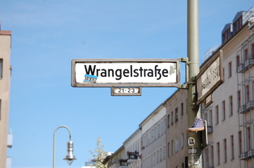 Fototapeta premium street sign in the city