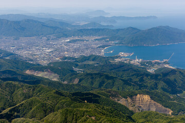 Fototapeta premium 福井県の敦賀湾付近を空撮