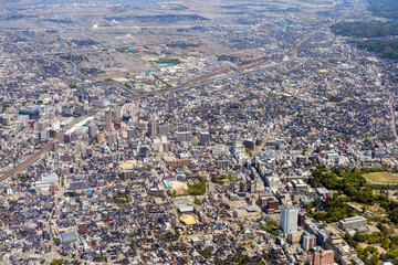 金沢市長町上空から金沢駅方向を空撮
