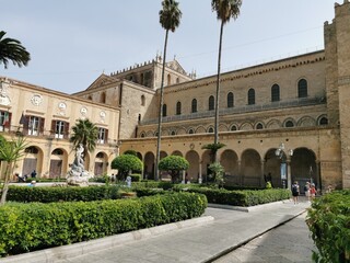 Obraz premium La magnifica Sicilia! I migliori paesaggi ed i monumenti di: Palermo, Cefalù, Morreale, San Vito lo Capo, Trapani, Erice, Sciacca, Agrigento, le Saline, Siracusa, Etna e Taormina.