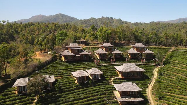 Ban Rak Thai - lakeside Yunnanese village 