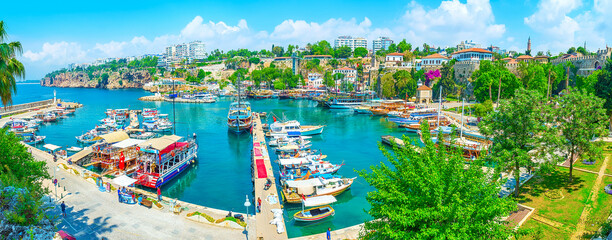 Naklejka premium Panorama of Antalya old port in Antalya, Turkey