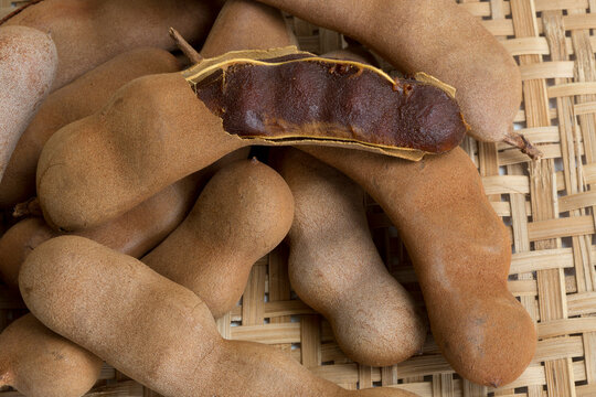 The exotic tamarind on wicker sieve