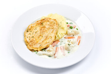 chicken with mashed potato and vegetables