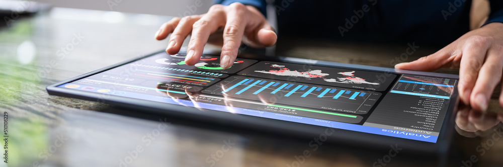 Poster KPI Data Analytics Dashboard