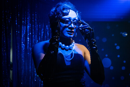 Drag queen does a live performance