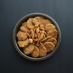 Indian Sweets / Mithai / Namkeen Mathi / Namakpara 