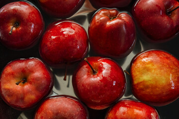 Red apples