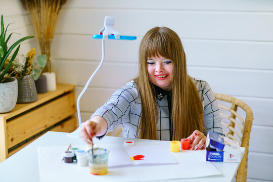 down syndrome painter
