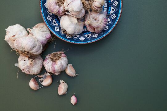 Flat lay of organic garlic
