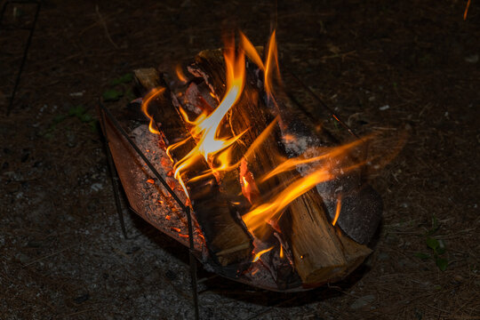 焚き火 の画像 428 754 件の Stock 写真 ベクターおよびビデオ Adobe Stock