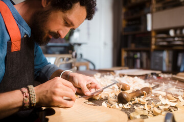Violin luthier precision work