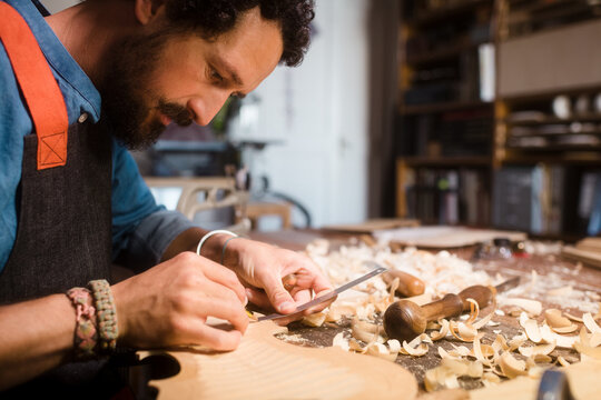 Violin luthier precision work
