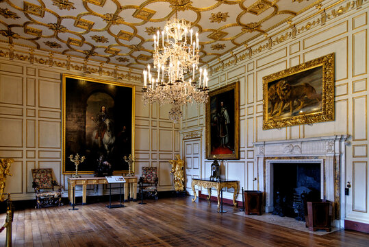 State Dining Room - Warwick Castle