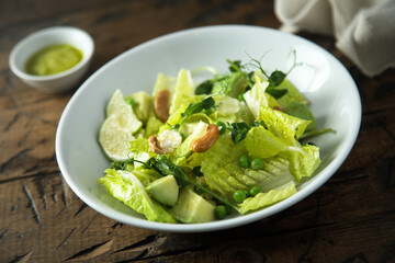 Healthy green salad with cashew