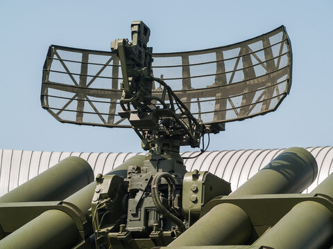 Abu Dhabi, UAE - Feb.23. 2011: The search radar of Tetraedr T38 STILET Air Defense Missile System (ADMS) at IDEX 2011 military exibition