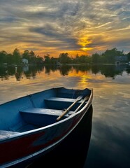 Obraz premium Lakeside Sunset, Muskoka Canada