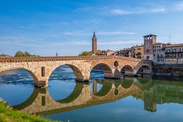 Fototapeta premium Bridge Ponte Pietra in Verona on Adige river
